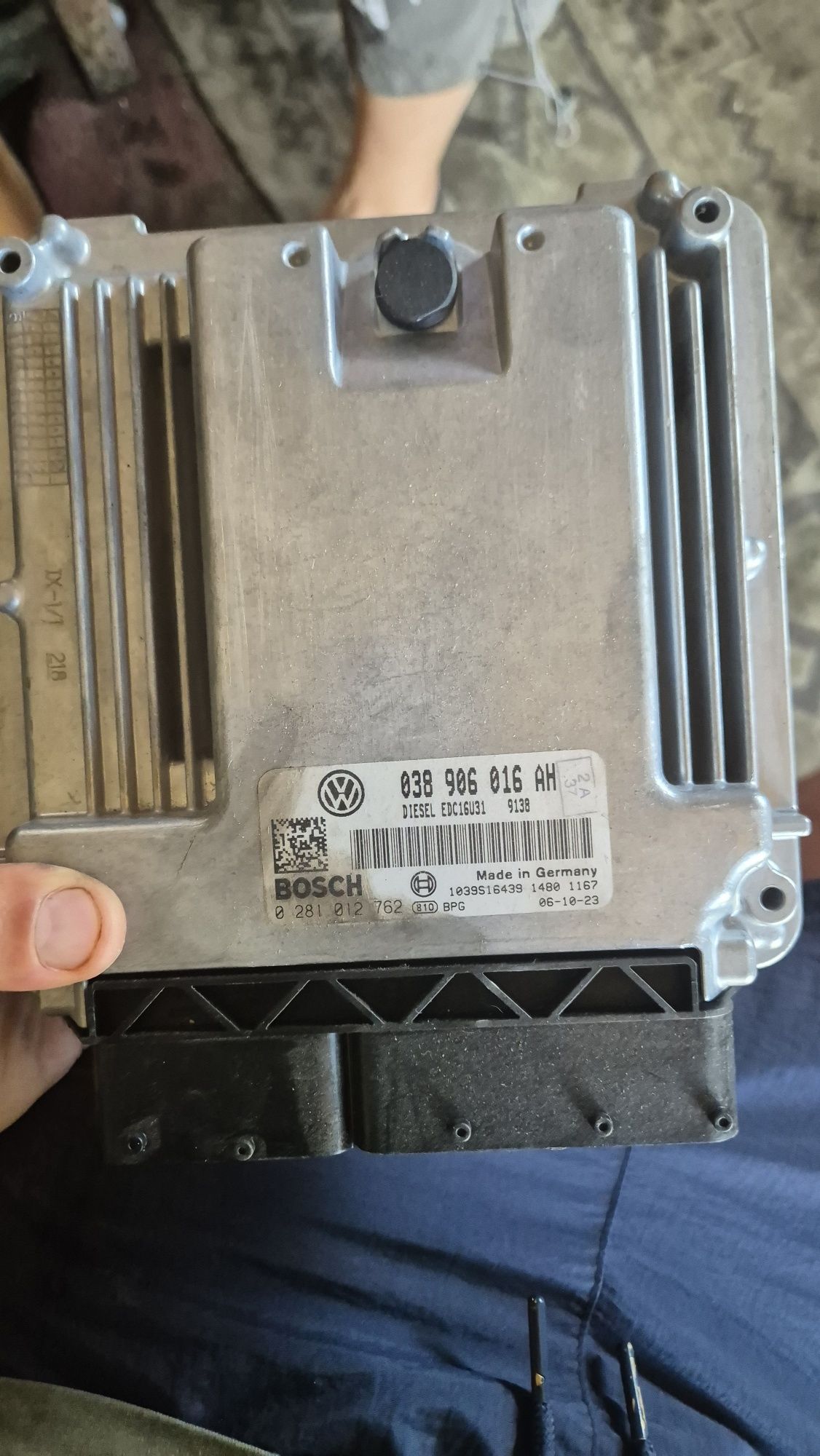 Компютър двигател за VW Т5 1.9 тди