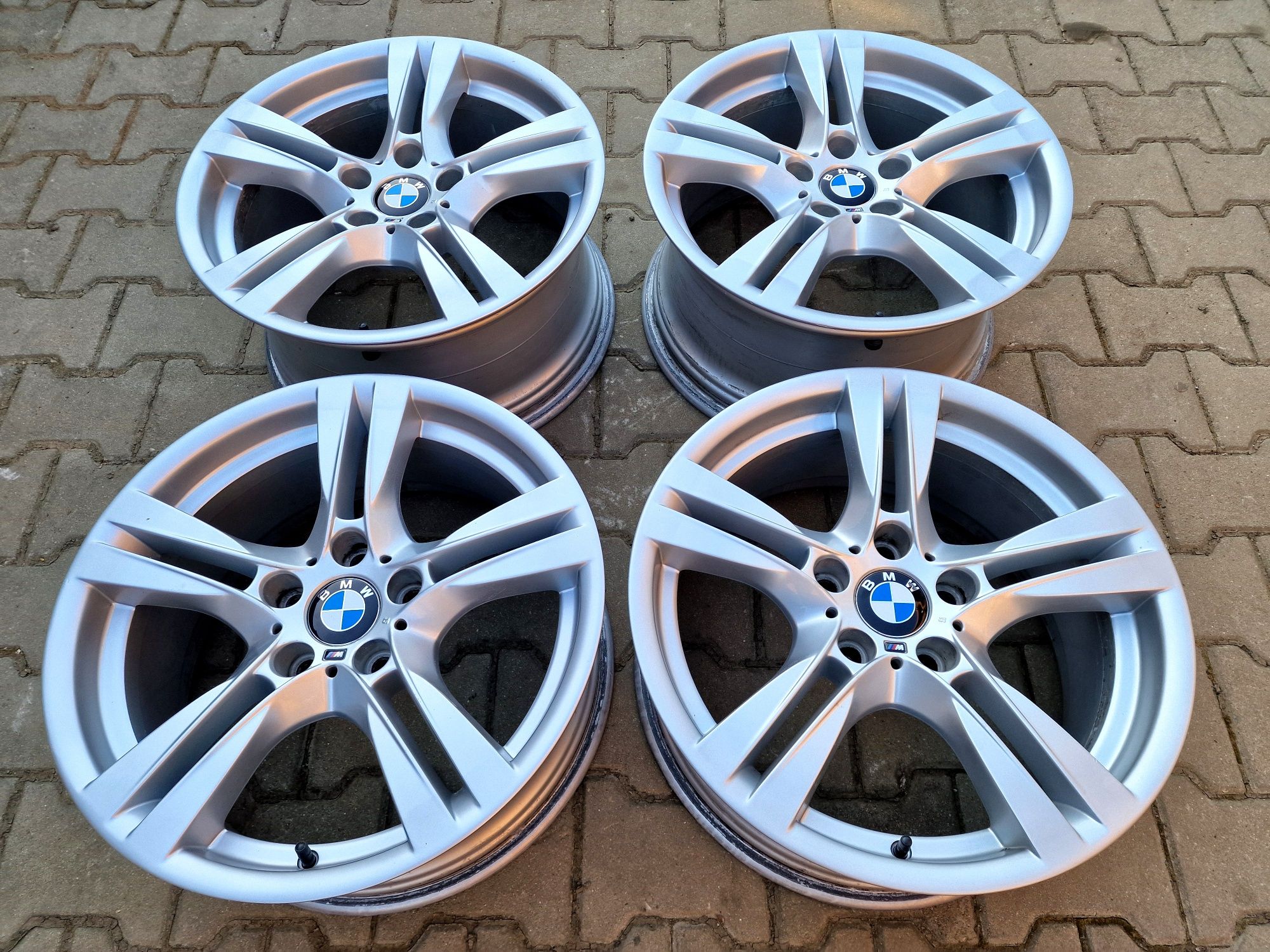 Jante BMW M pe 18 BMW 5 F10 3 F30 X1 X3 7 F01 anvelope roti  jenti