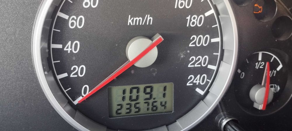 Autoturism Ford Mondeo