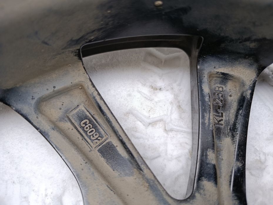 Почти новый диски