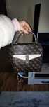 Geanta guess tip rucsac  pret 200 lei