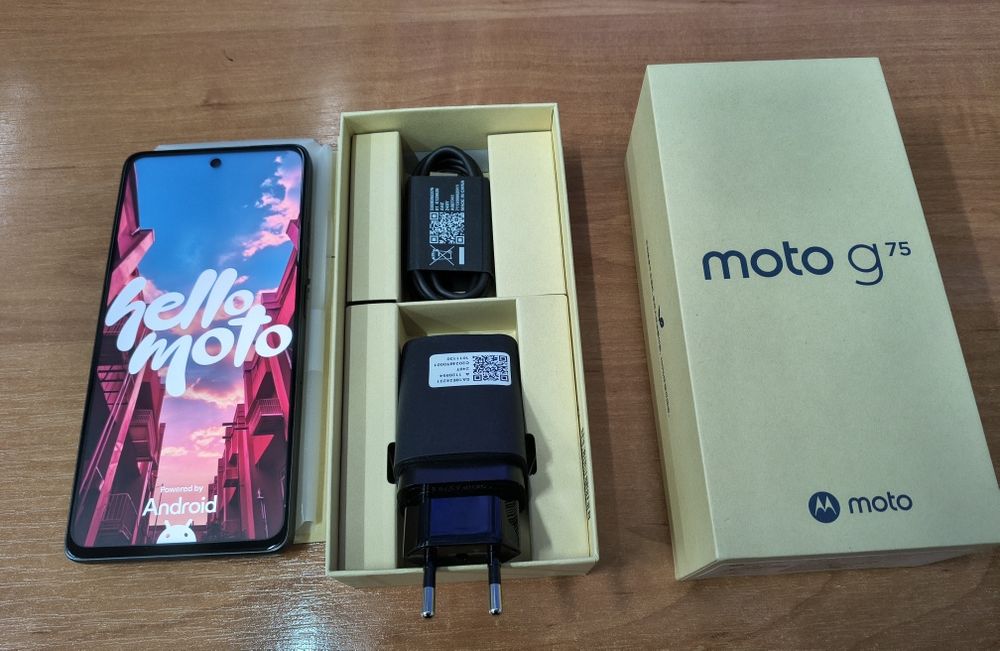 Motorola G75, 8/256 Гб. В идеальном состоянии