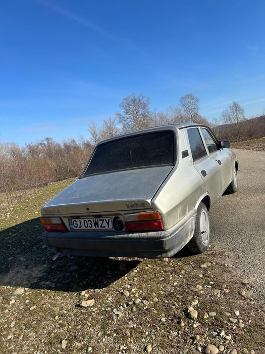 Vând Dacia 1310 Berlina