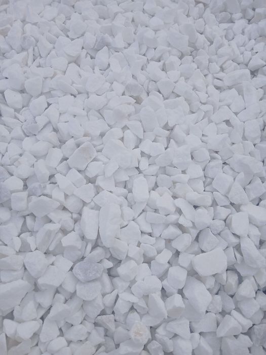 Piatra ,marmura decorativa diferite culori si diferite dimensiuni,