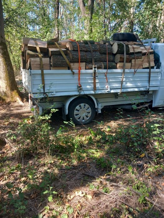 Vând lemne ,deșeuri de foc
