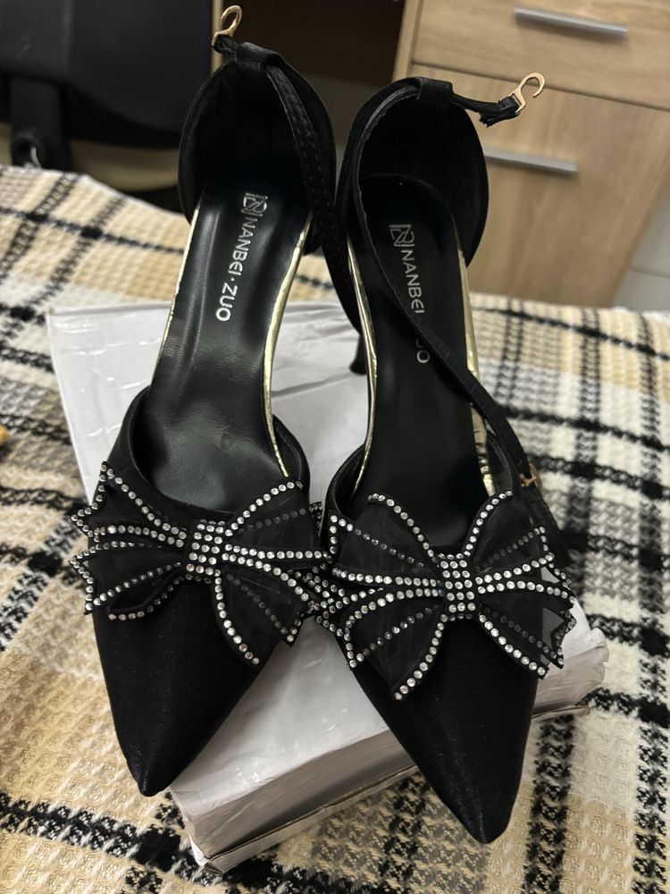Продам туфли 38размер
