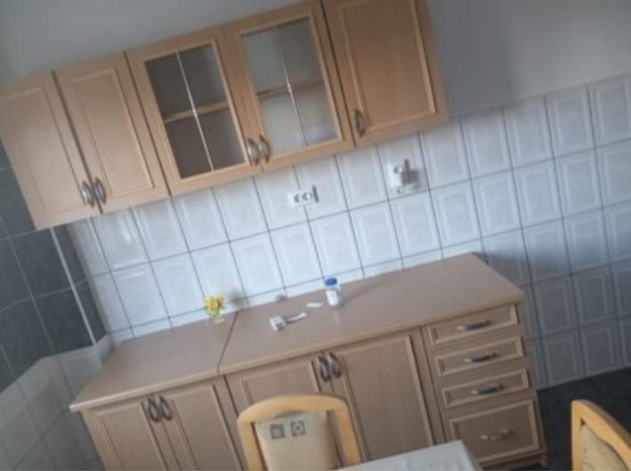 Inchiriez apartament