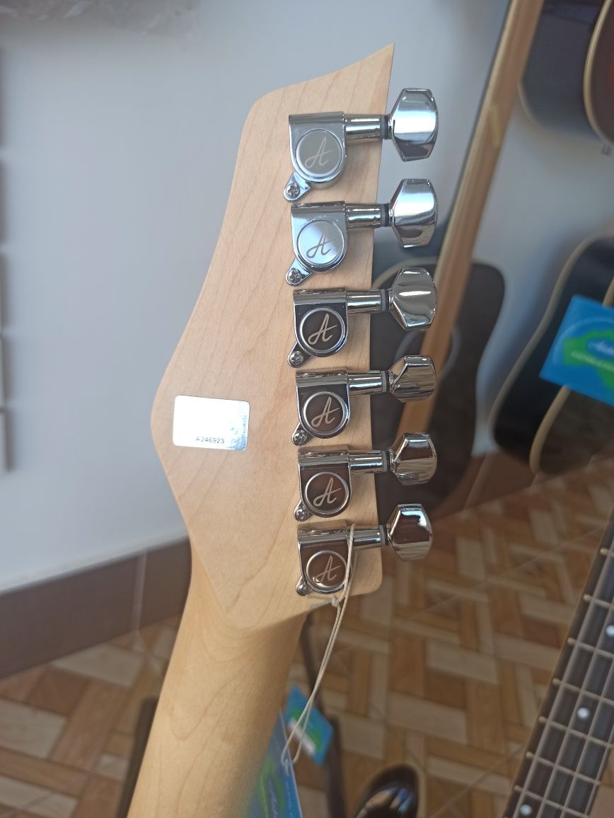 Электрогитара Ashton AG232 MBK ELECTR GITARA