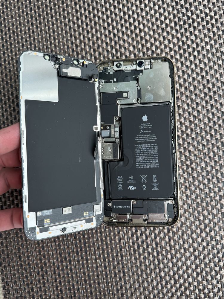 Iphone 12 Pro max icloud / айфон 12 про макс за части