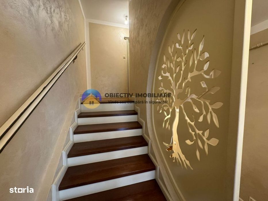 Apartament 4 camere de vanzare ,etaj 1 - 89,67 mp - Zona centrala