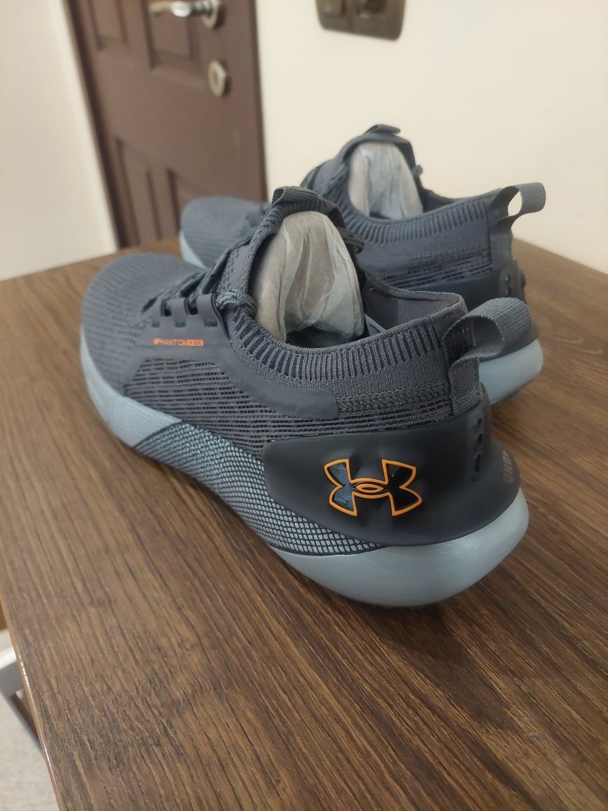 Маратонки Under Armour HOVR 45 Номер Нови!