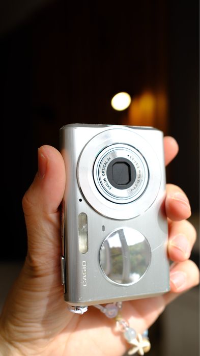 Продам мини мыльницу Casio цифровой фотоаппарат + бонусы