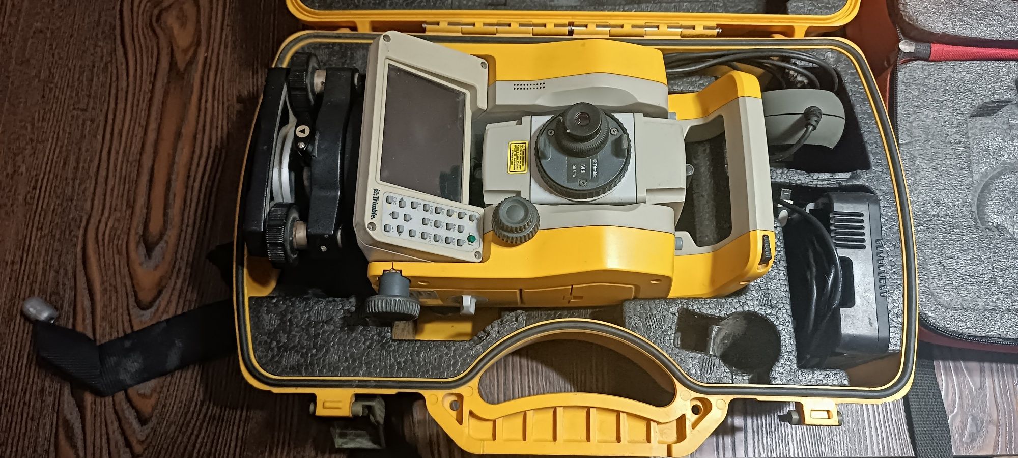 Продам Trimble M3 DR5 W