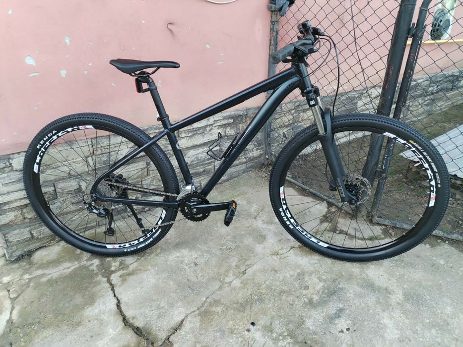 Bicicleta White roti 29 frane disc hidraulice