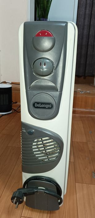Масляный обогреватель DeLongni