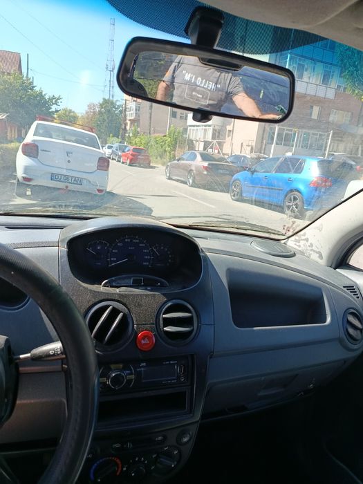 Vând Chevrolet spark