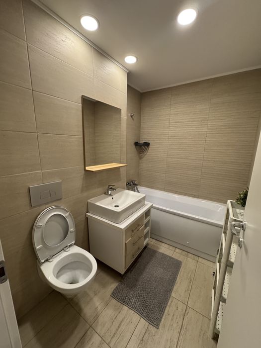 Apartament Spatios 3 camere Cosmopolis