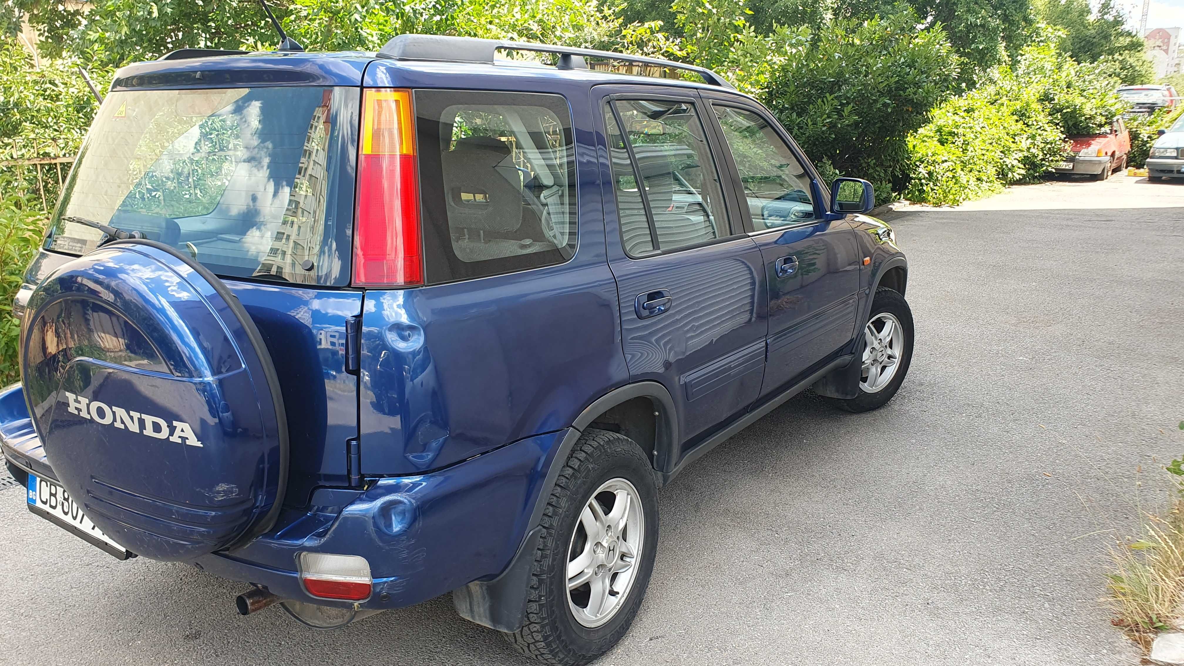 автомобил honda crv
