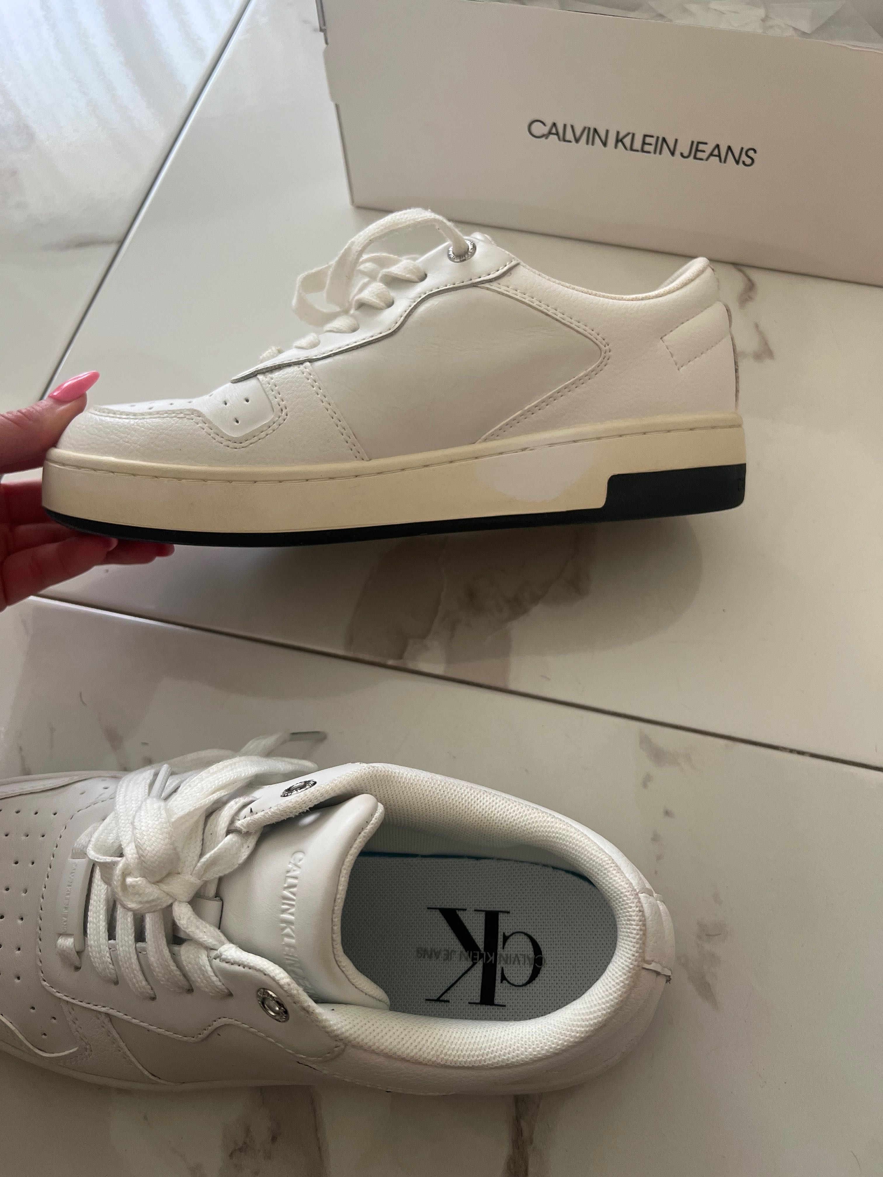 Кецове Calvin Klein