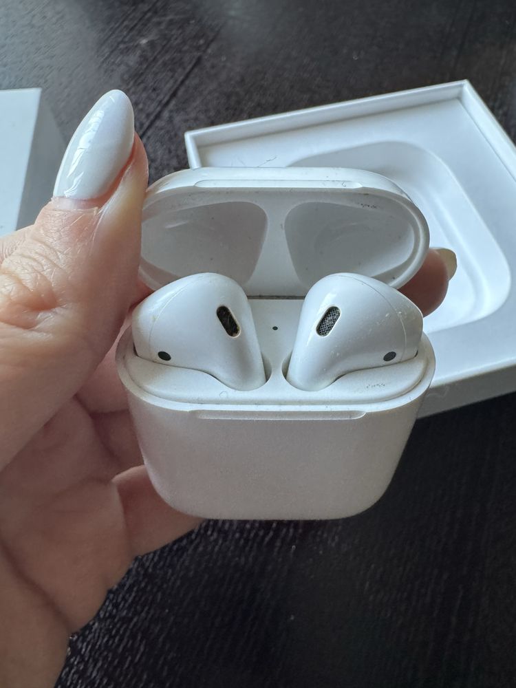 AirPods Второ поколение