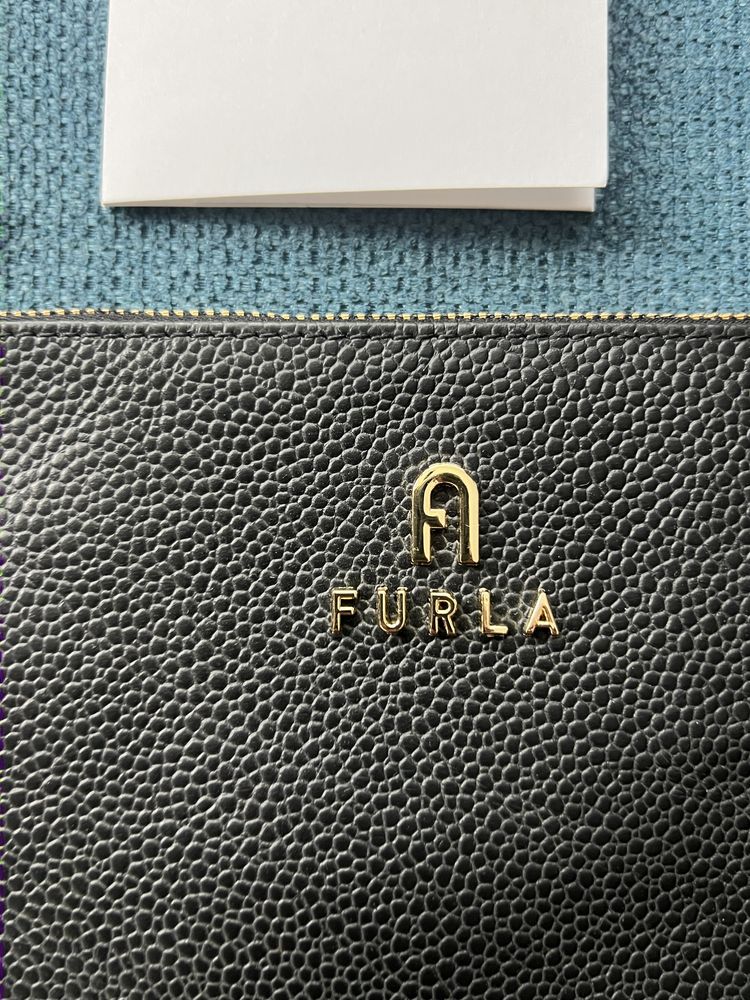Furla Crossbody в два цвята.С етикети,care instuctions,подаръчен плик