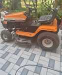 Vand tractor de tuns iarba