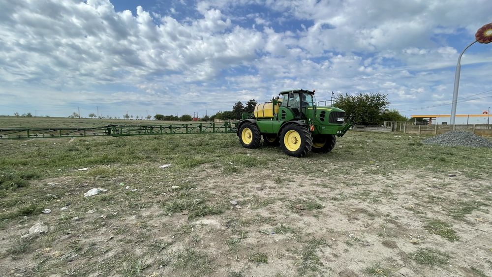 Autopropulsata tratamente John Deere 5430i, 2009, stare exceptionala