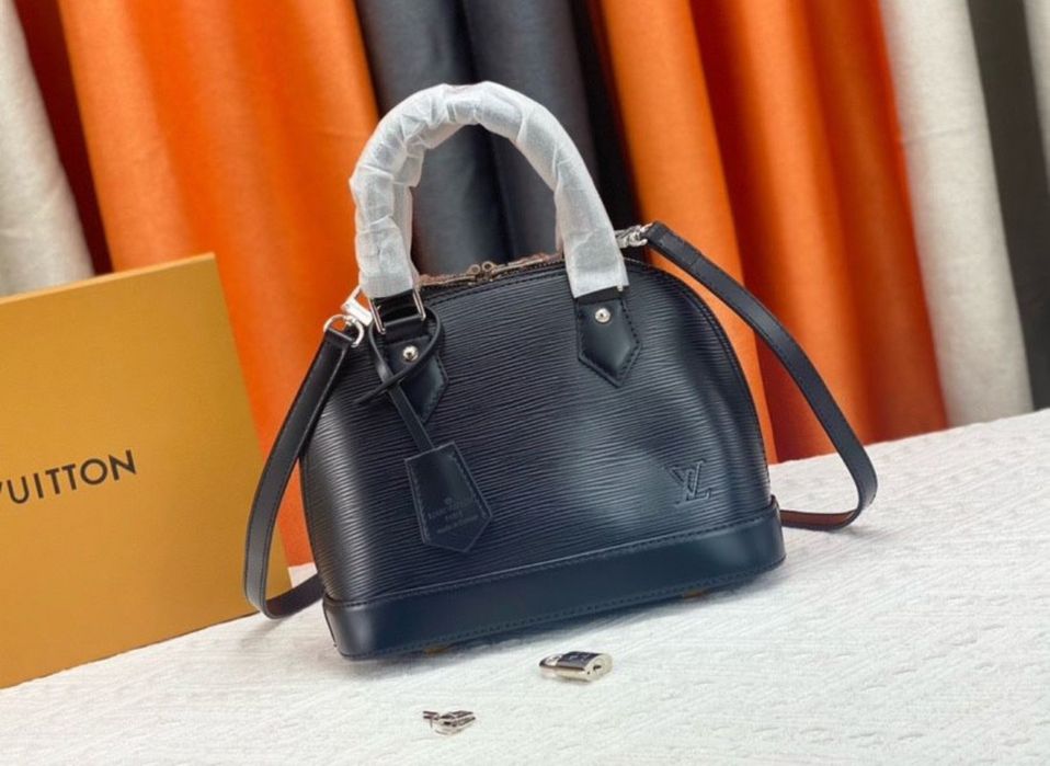 Geanta Louis Vuitton Alma BB piele naturala