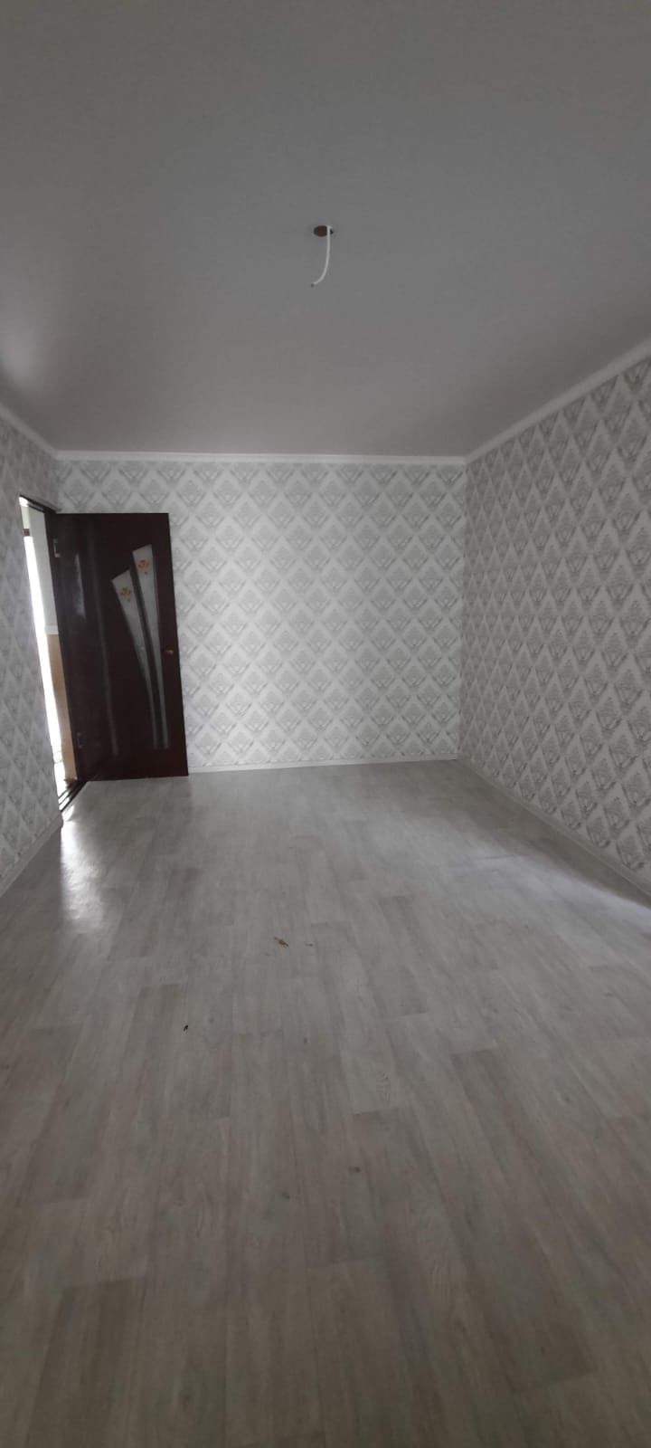 Срочно продам 4 х комнатную квартиру.
