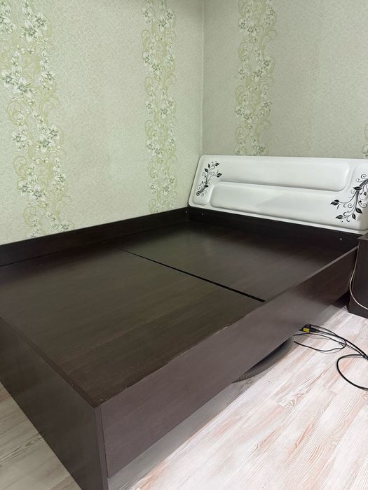 Кровать двухспальная