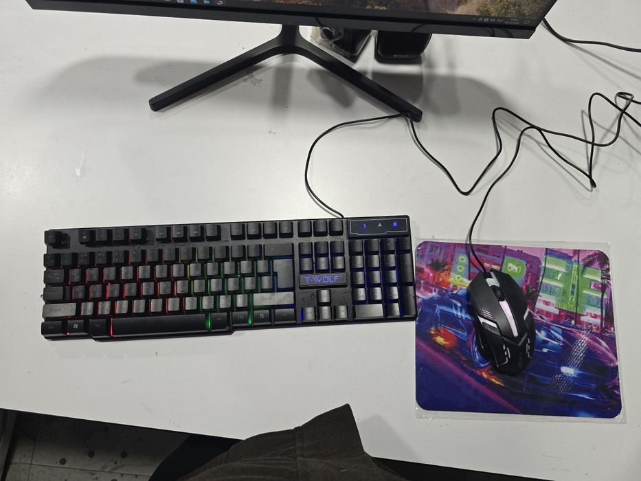 Kompyuter to‘liq komplekt