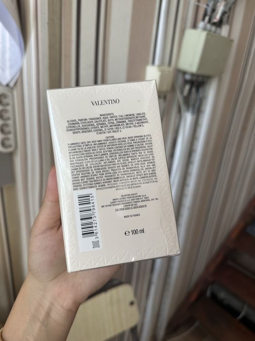 Valentino uomo born in roma ivory