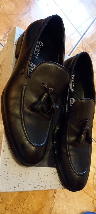 Pantofi negri barbatesti