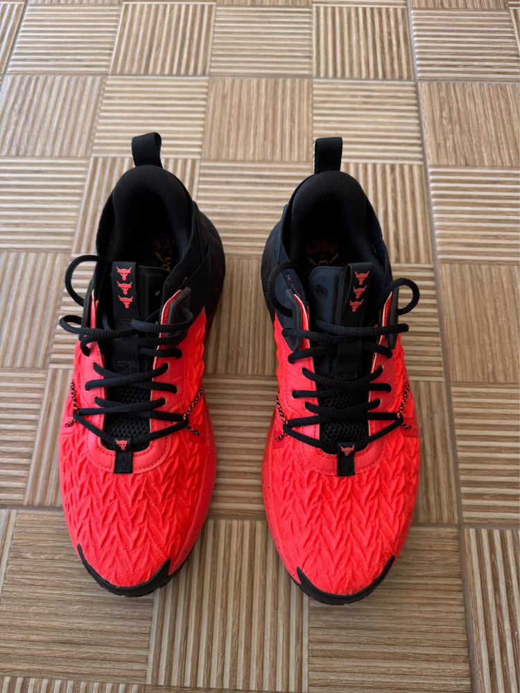 Under Armour Project Rock 6