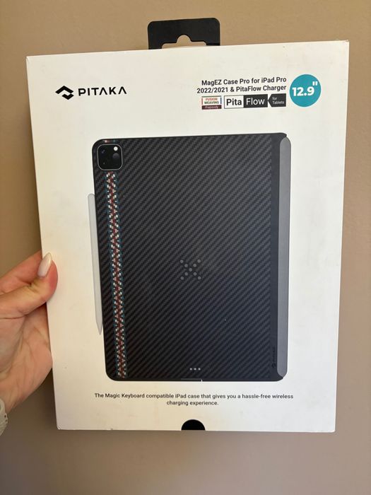 Калъф Pitaca MagEZ за Ipad Pro 12.9 2021/2022, със зарядно