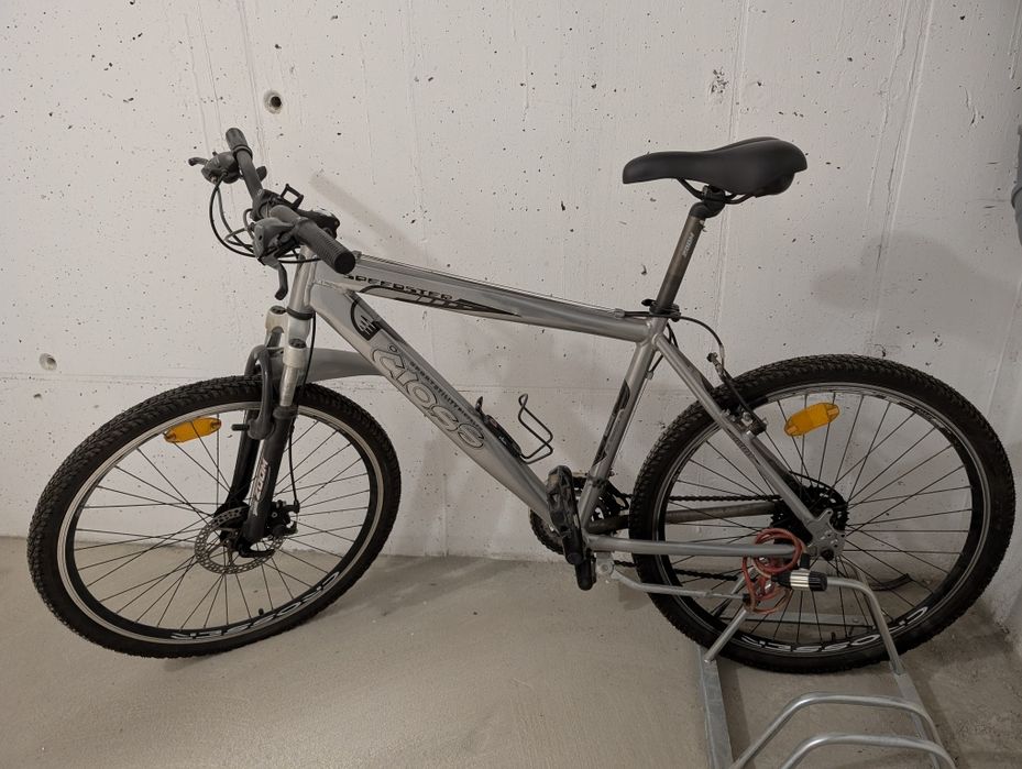 bicicleta mountain bike model mai vechi