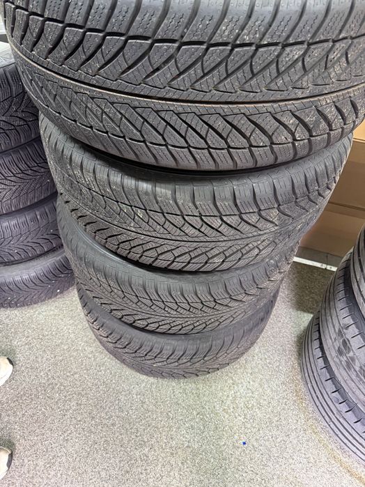 Anvelope iarnă 255/55/R18