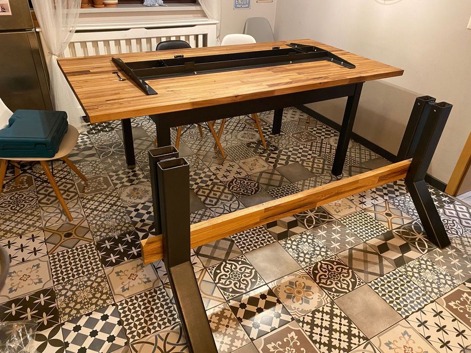 Mese unicat si obiecte de artizanat din materiale naturale