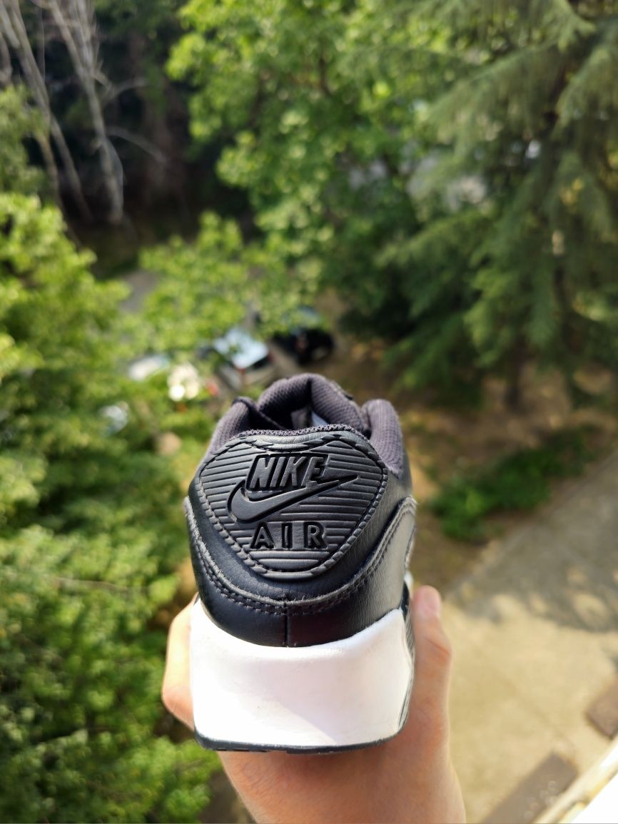 Nike Air Max 90 CD6864-010 - размер 38