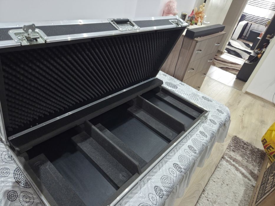 Pioneer миксер djm 2000 nexus и  кейс.