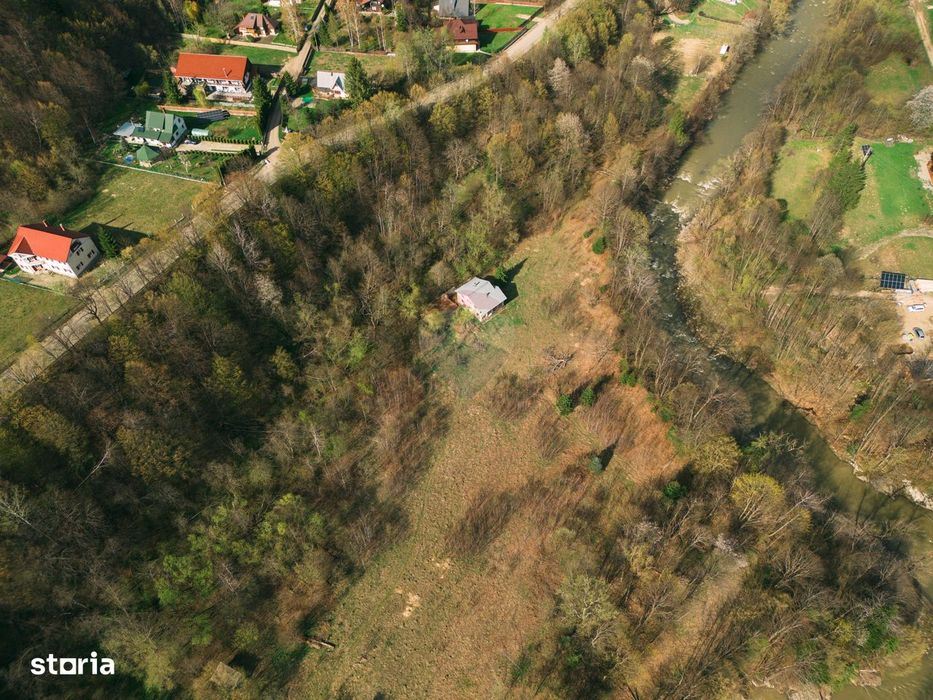 Proprietate unică în Tarcău – 30.283 mp intravilan, casă P+M