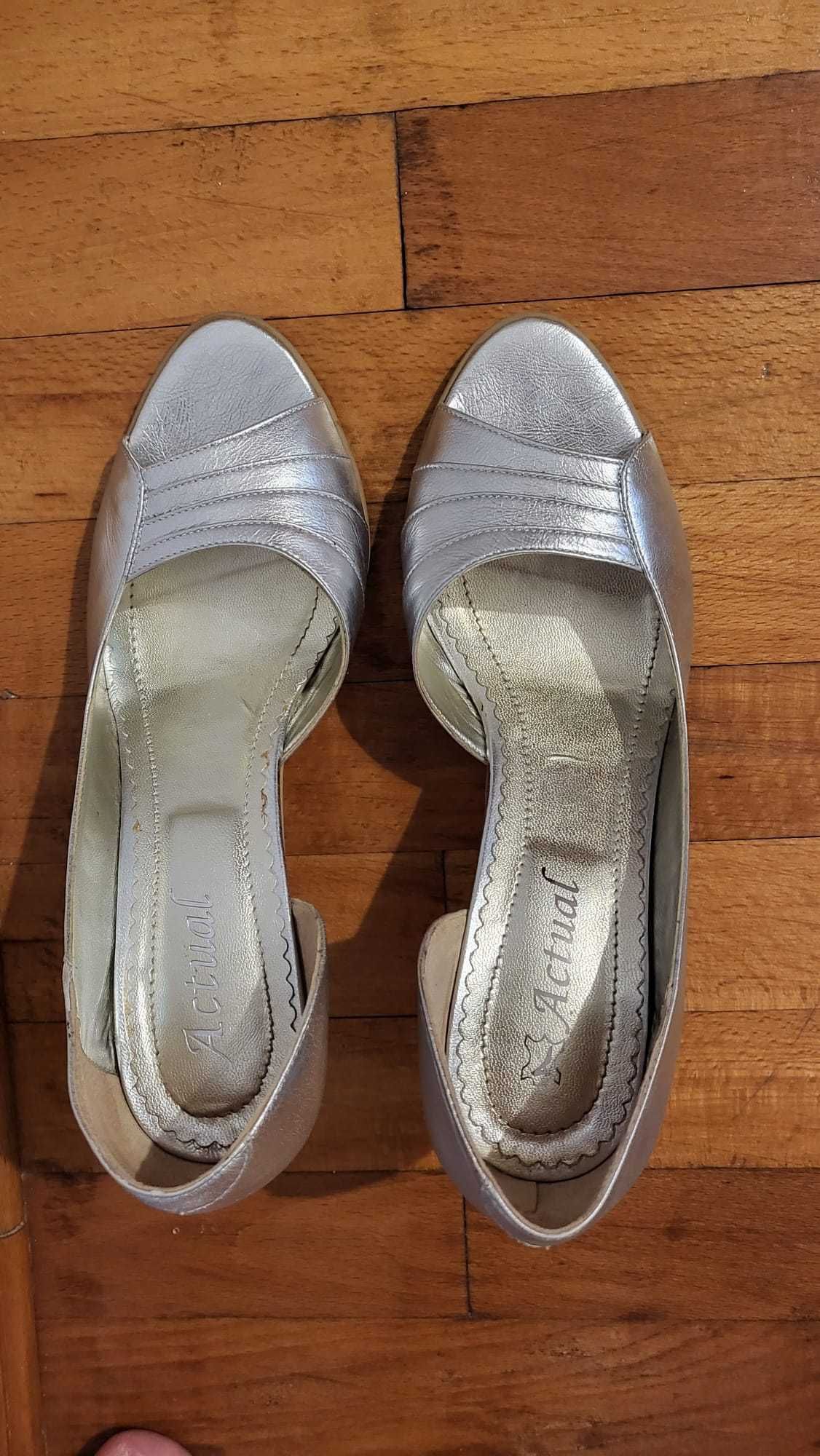 Pantofi dama - marime 37