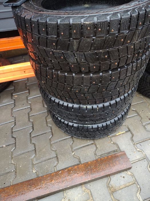 Anvelope Cauciucuri de iarna 205/65/16C Nokian Continental Bridgestone
