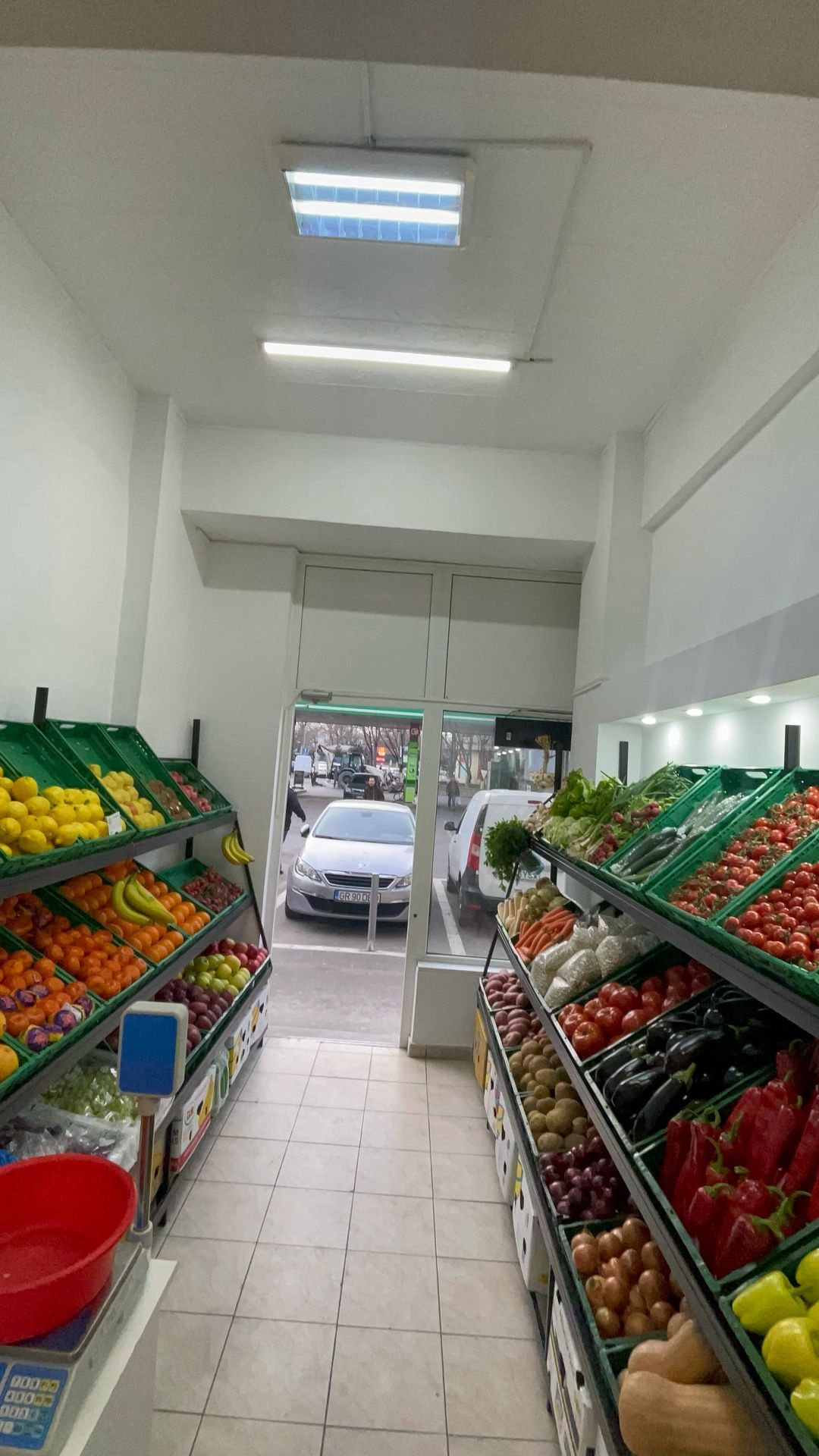 Cedez spatiu aprozar vad format