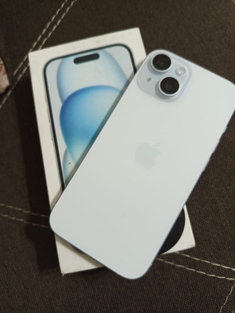 iPhone 15 на 128 гб.