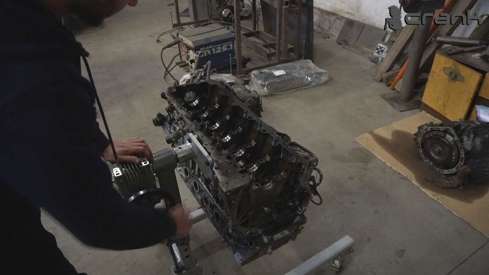 Стойка за двигатели BMW N57