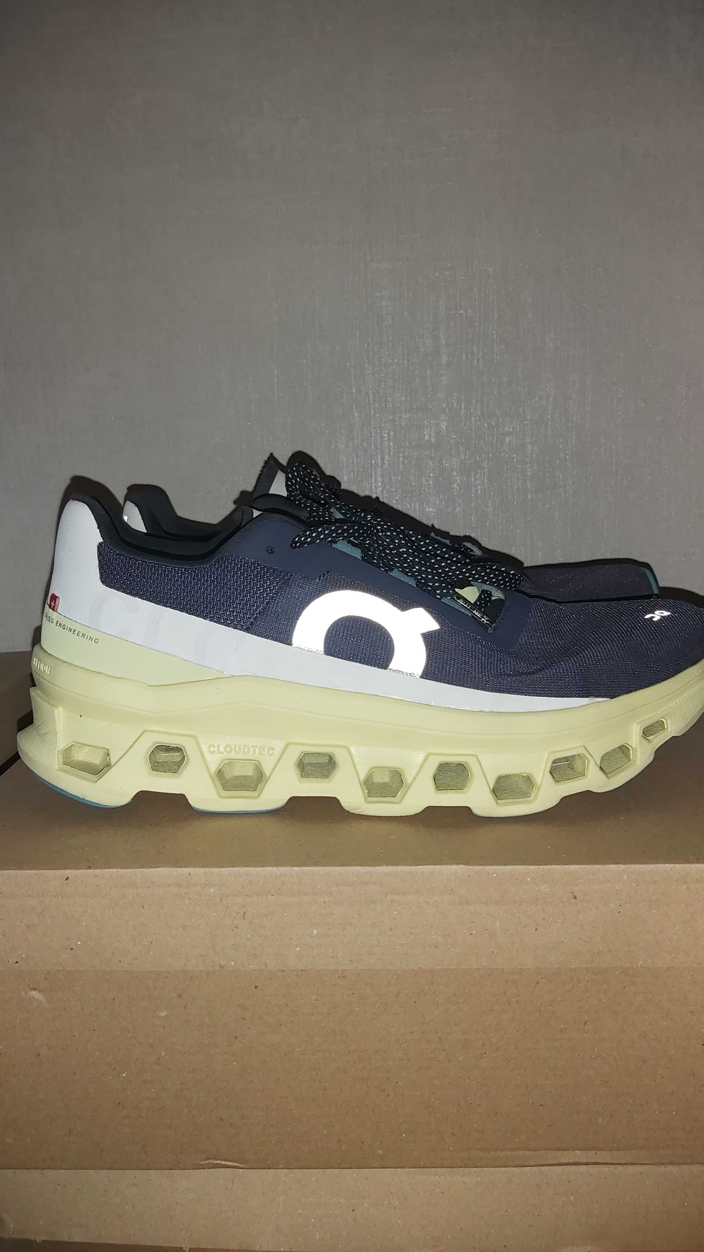 On Cloudmonster - Номер 42.5