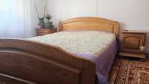 Vand dormitor lemn masiv + canapea