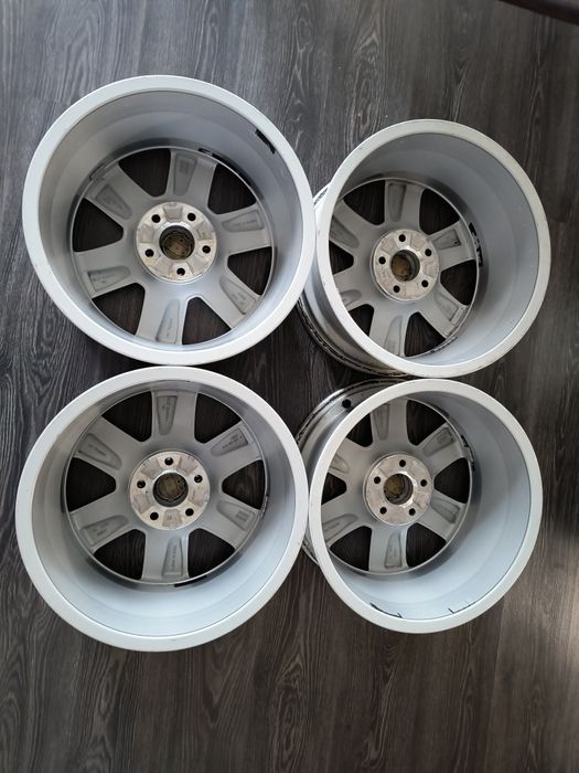 Vand jante Audi R17