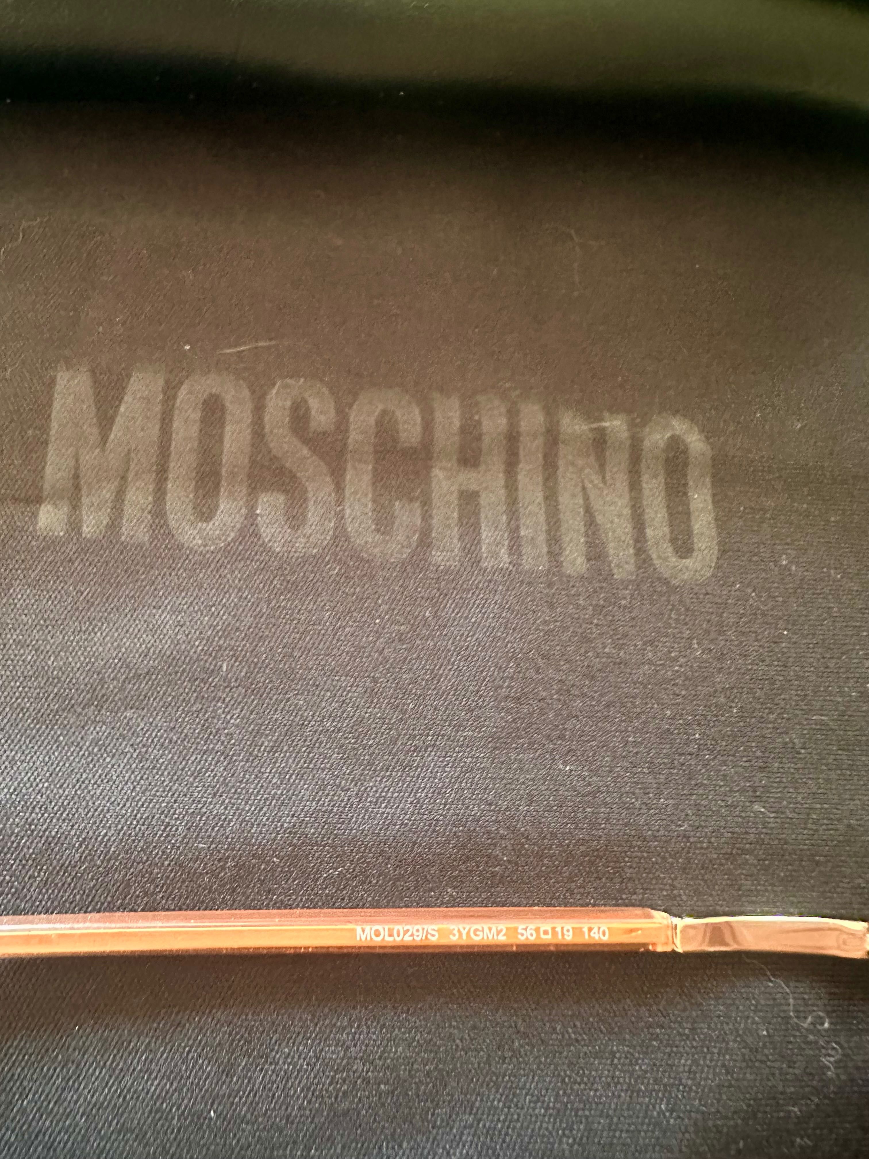 Дамски Слънчеви Очила MOSCHINO